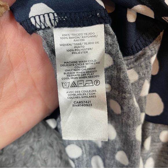 LOFT Women's Blue Polka-Dot Sleeveless Blouse Size Small Office Preppy - Picture 5 of 7